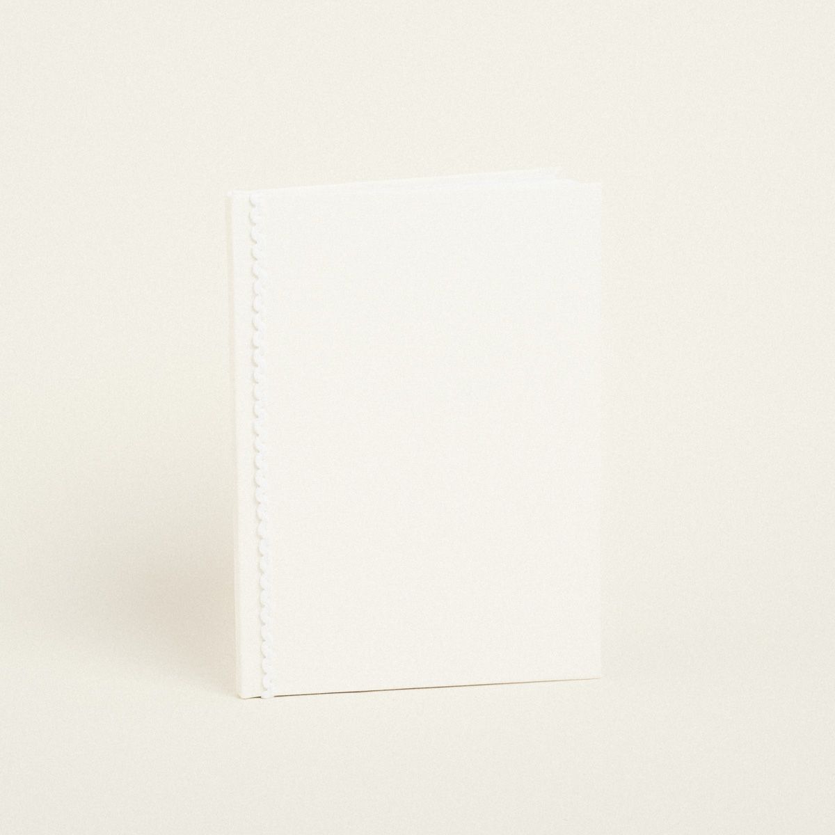 Beauty Home ΒΙΒΛΙΟ ΕΥΧΩΝ ΜΟΝΟΧΡΩΜΟ PREMIUM ΕΚΡΟΥ ΟΡΘΙΟ 30 x 21,5 cm - Image 2