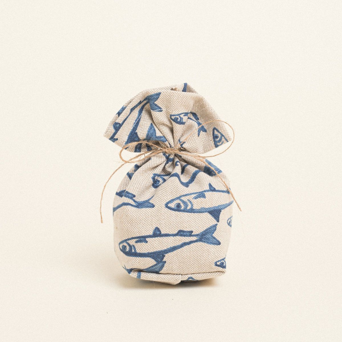Beauty Home ΠΟΥΓΚΙ ΜΕ ΒΑΣΗ 8 x 12 cm ΨΑΡΙΑ ΜΕ ΟΨΗ ΖΩΓΡΑΦΙΣΜΕΝΑ ΣΤΟ ΧΕΡΙ