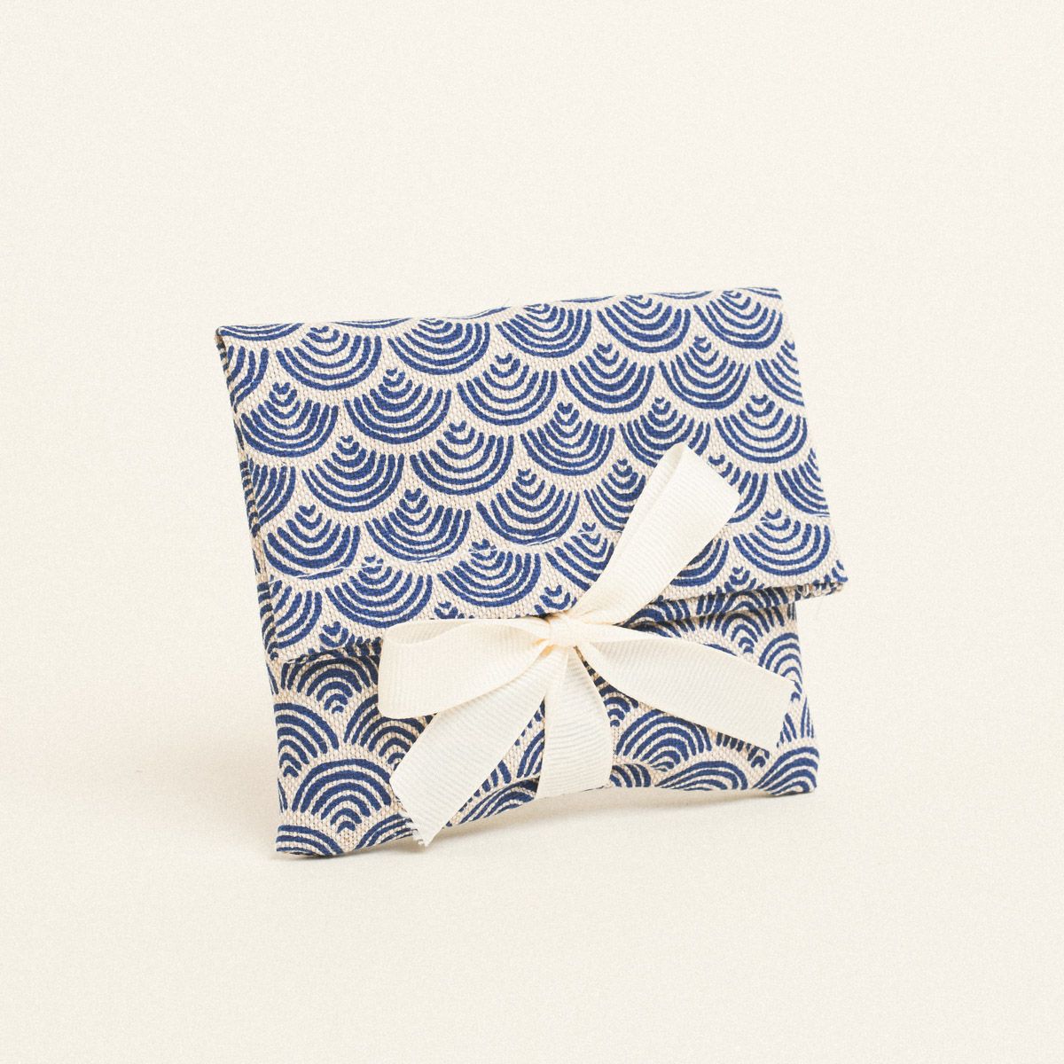 Beauty Home ΠΟΥΓΚΙ ΜΕ ΚΟΡΔΕΛΑ 12 x 17 cm ΜΙΝΙ ΜΠΛΕ ΚΥΜΑΤΑ - Image 2