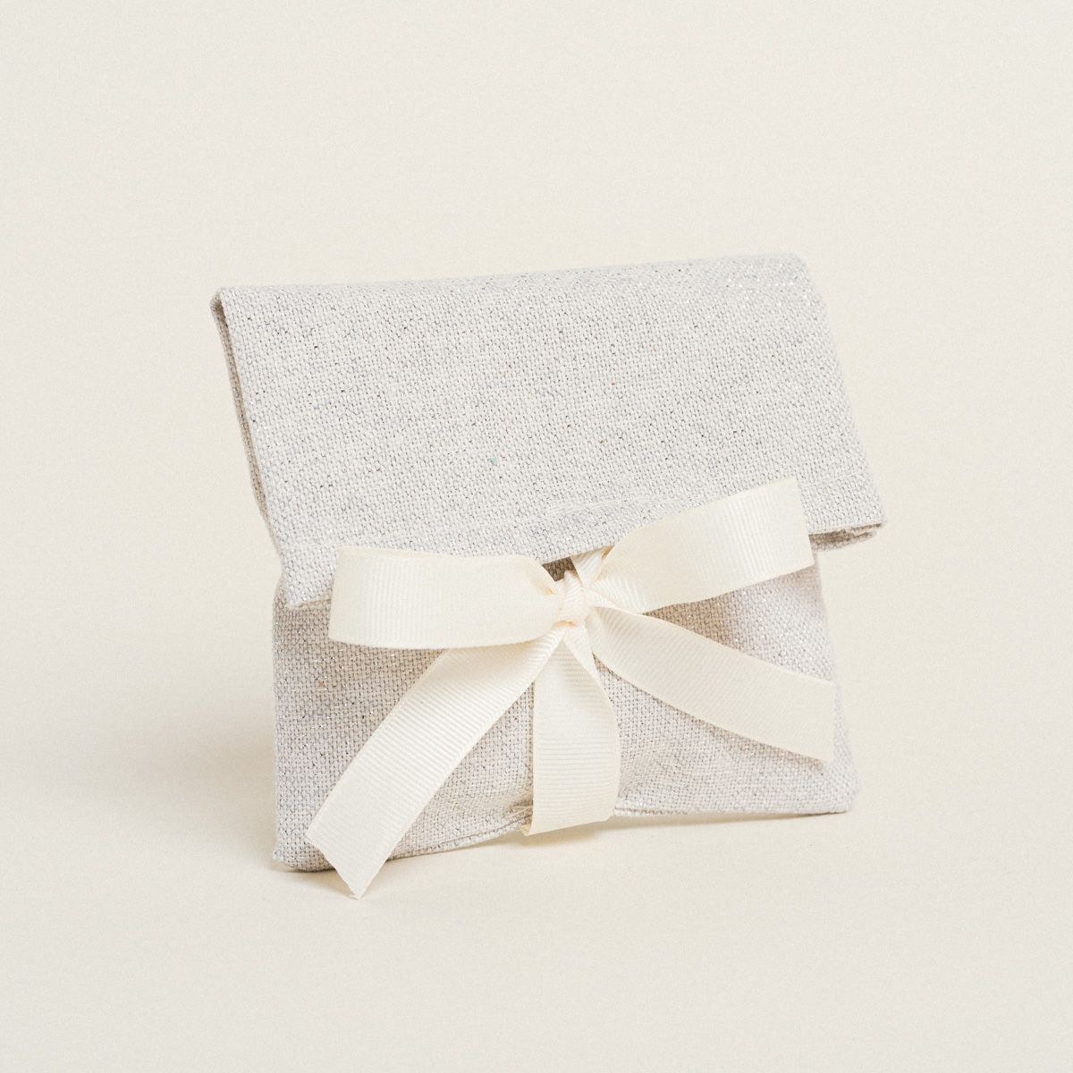 Beauty Home ΠΟΥΓΚΙ ΜΕ ΚΟΡΔΕΛΑ 12 x 17 cm ΓΚΡΙ ΑΣΗΜΙ LUREX
