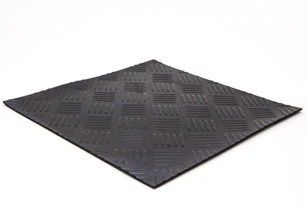 ΔΑΠΕΔΟ ΚΑΟΥΤΣΟΥΚ 9005 3mm CHECKER ΛΑΜΑΡΙΝΑ 1.5Μ NewPlan